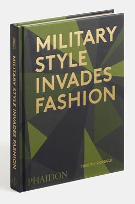 Emprunter MILITARY STYLE INVADES FASHION livre
