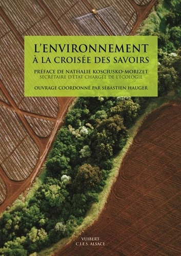 Emprunter L'environnement à la croisée des savoirs livre