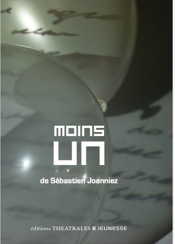 Emprunter Moins un livre