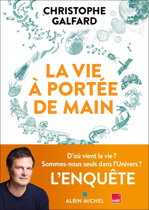 Emprunter La vie à portée de main livre