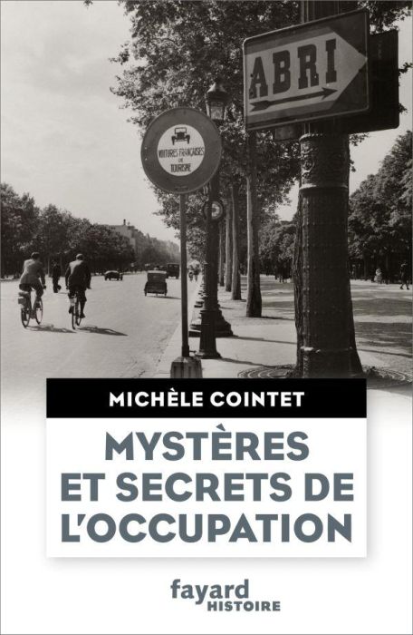 Emprunter Secrets et mystères de la France occupée livre