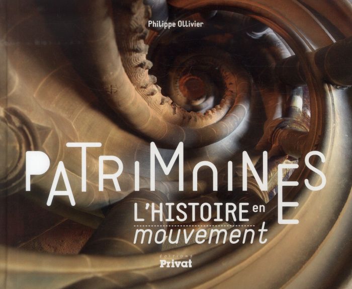 Emprunter Patrimoines. L'histoire en mouvement, Edition bilingue français-anglais livre