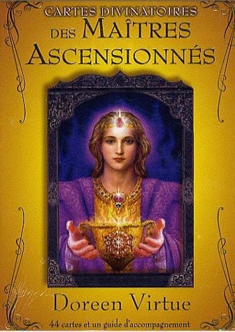 Emprunter Cartes divinatoires des maîtres ascensionnés. 44 cartes et un guide d'accompagnement livre