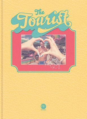 Emprunter The Tourist. Edition bilingue français-anglais livre
