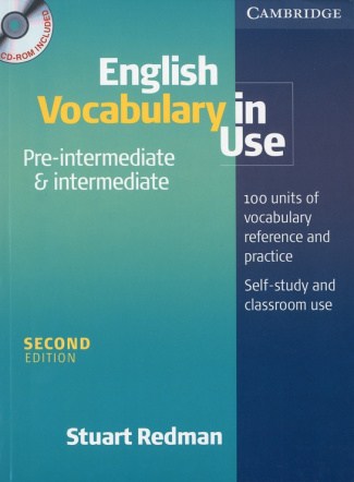 English Vocabulary in Use Pre-intermediate & Intermediate. Avec 1 CD-ROM