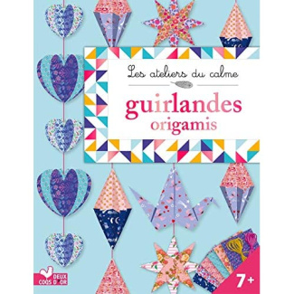 Guirlandes origamis. Avec 63 feuilles d'origami et 2 fils de coton