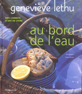 AU BORD DE L'EAU