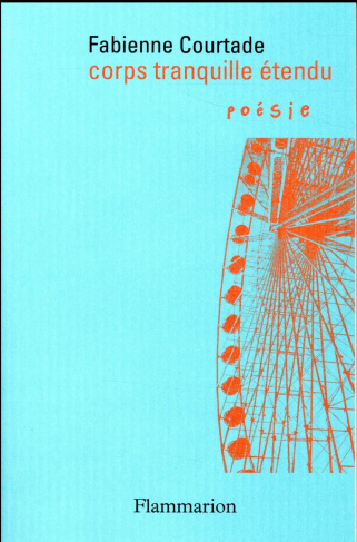 Corps tranquille étendu