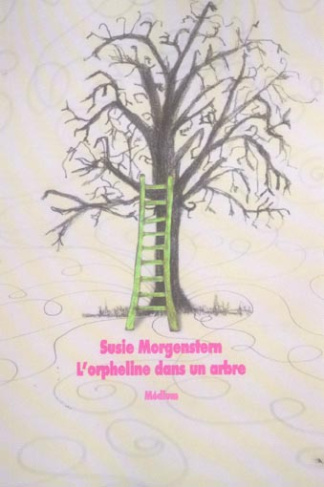 L'orpheline dans un arbre