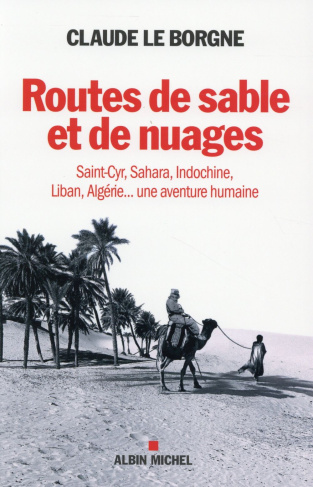Routes de sable et de nuages