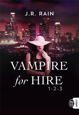 Vampire for hire. Moon dance ; Vampire moon ; American vampire