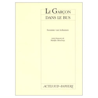 Le garçon dans le bus