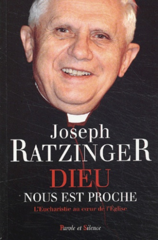 DIEU NOUS EST PROCHE