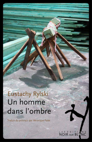 UN HOMME DANS L'OMBRE
