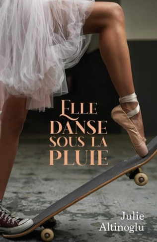 altinoglu-julie-elle-danse-sous-la-pluie_0