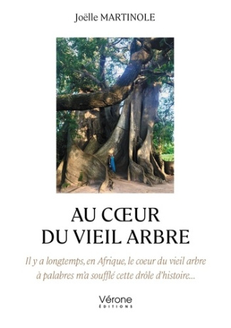 au-coeur-du-vieil-arbre-il-y-a-longtemps-en-afrique-le-coeur-du-vieil-arbre-a-palabres-m-a-souffl_0