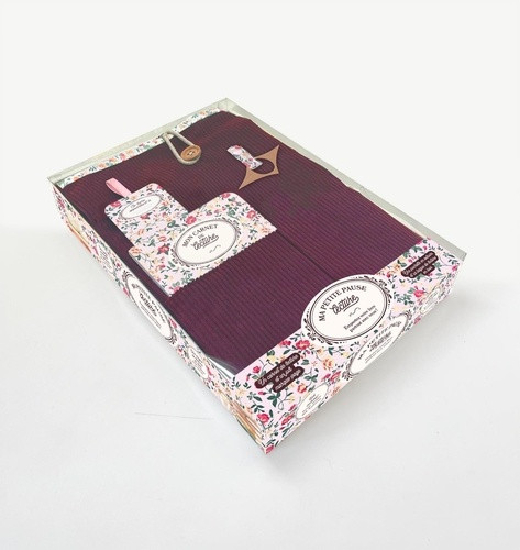 Ma petite pause lecture. Coffret avec un petit carnet de lecture de poche, une pochette en velours e