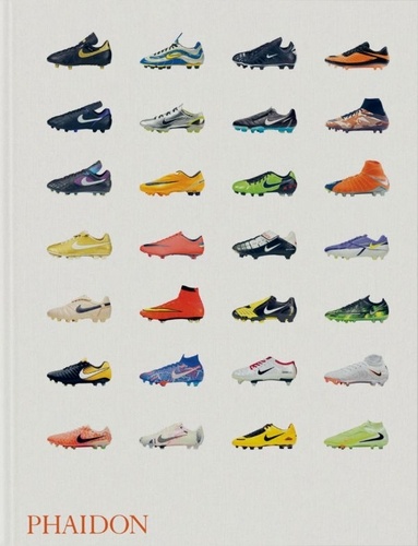 Nike. Chaussures de football