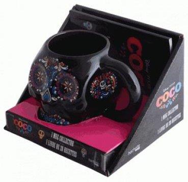 Coffret mug Disney Coco. Contient 1 mug et un livre de 20 recettes